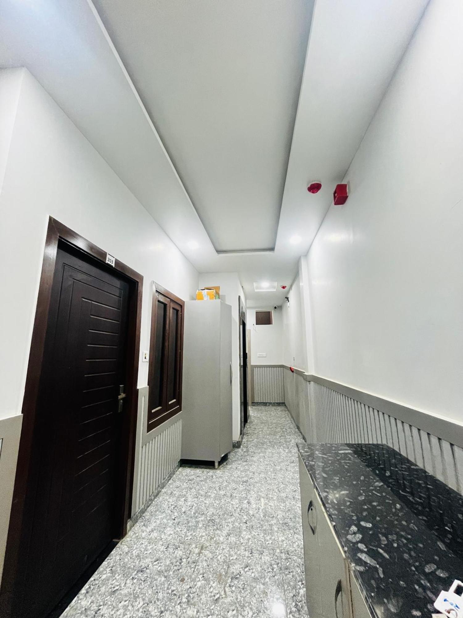 Hotel Green Apple Bareilly Buitenkant foto